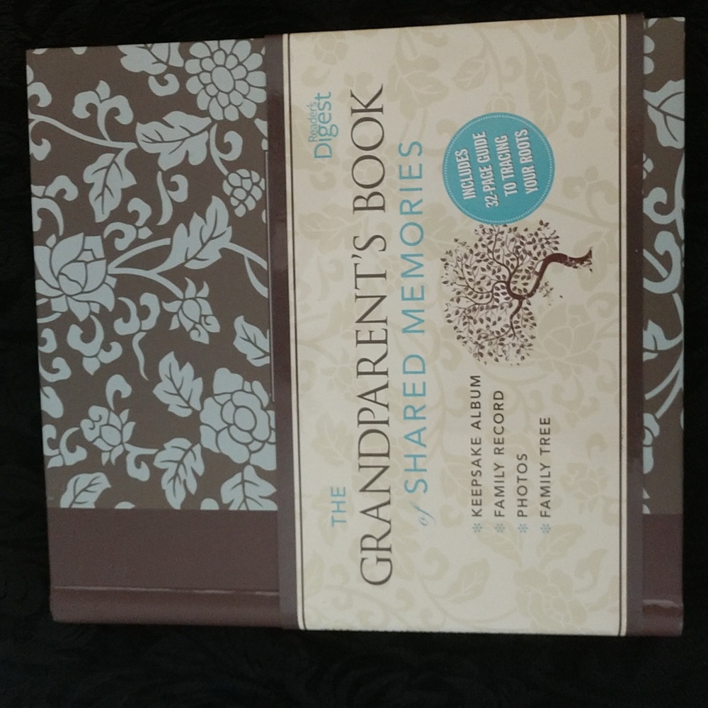 Grandparent's Keepsake Album & Memories- Readers Digest- NWT